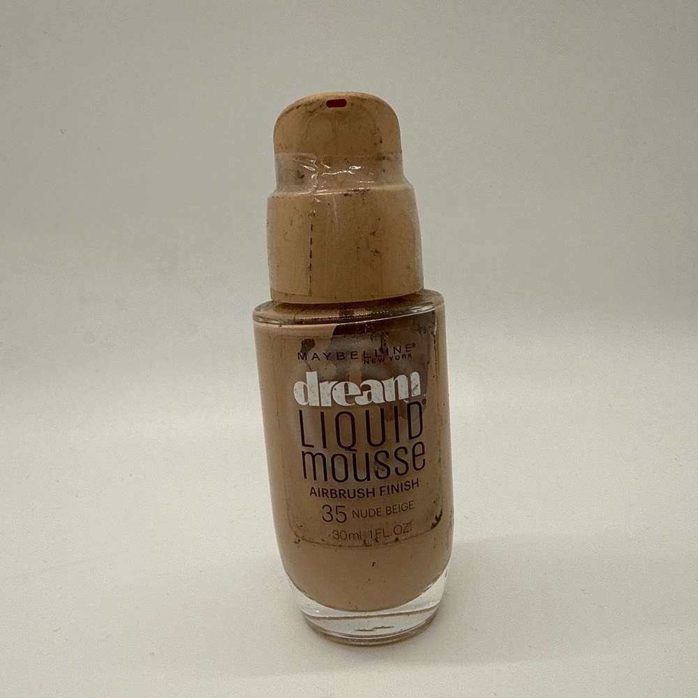 NEW Maybelline Dream Satin Liquid Foundation - 35 Nude Beige LIGHT